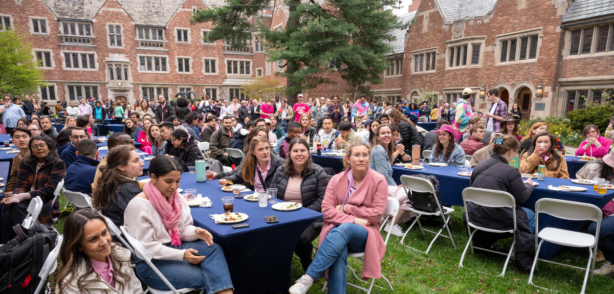 Students, faculty, and staff at Yale Law School 200th Anniversary Community Gathering