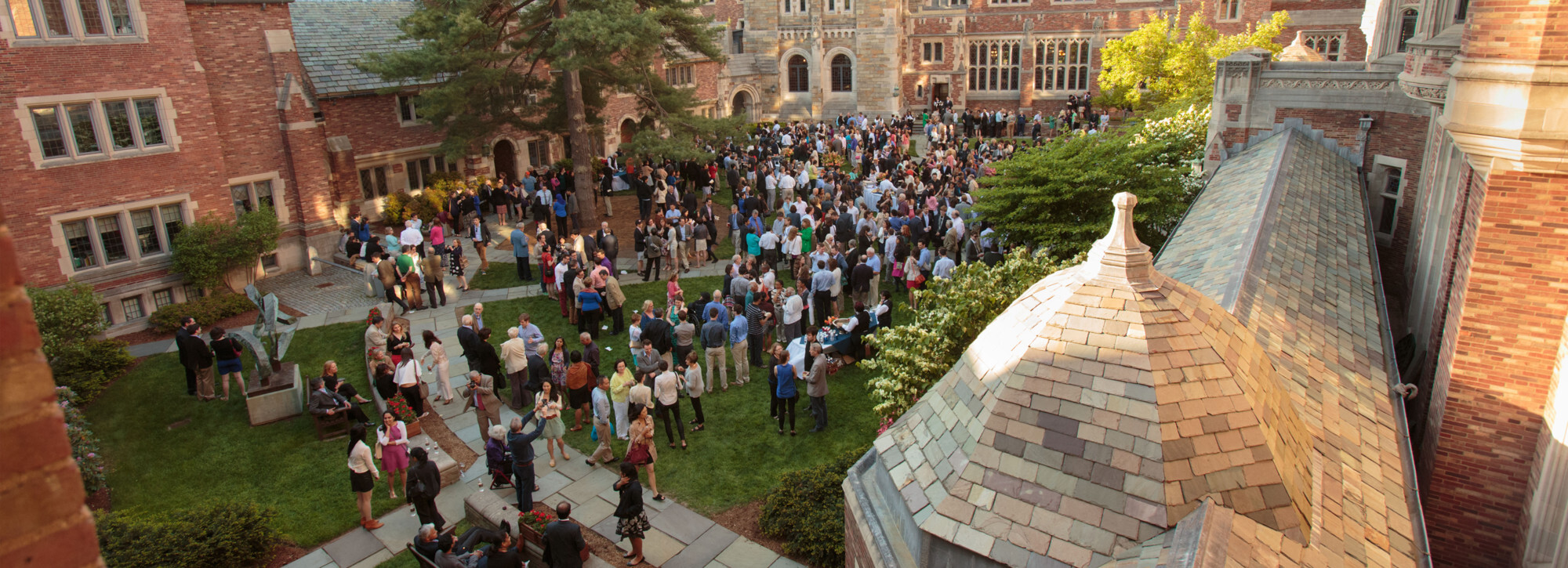 Student Prizes Yale Law School   Web 0230 