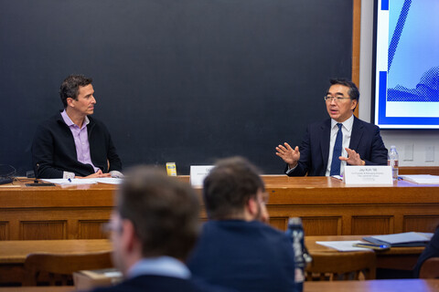 Professor Doug Kysar and Jay Koh speaking to students